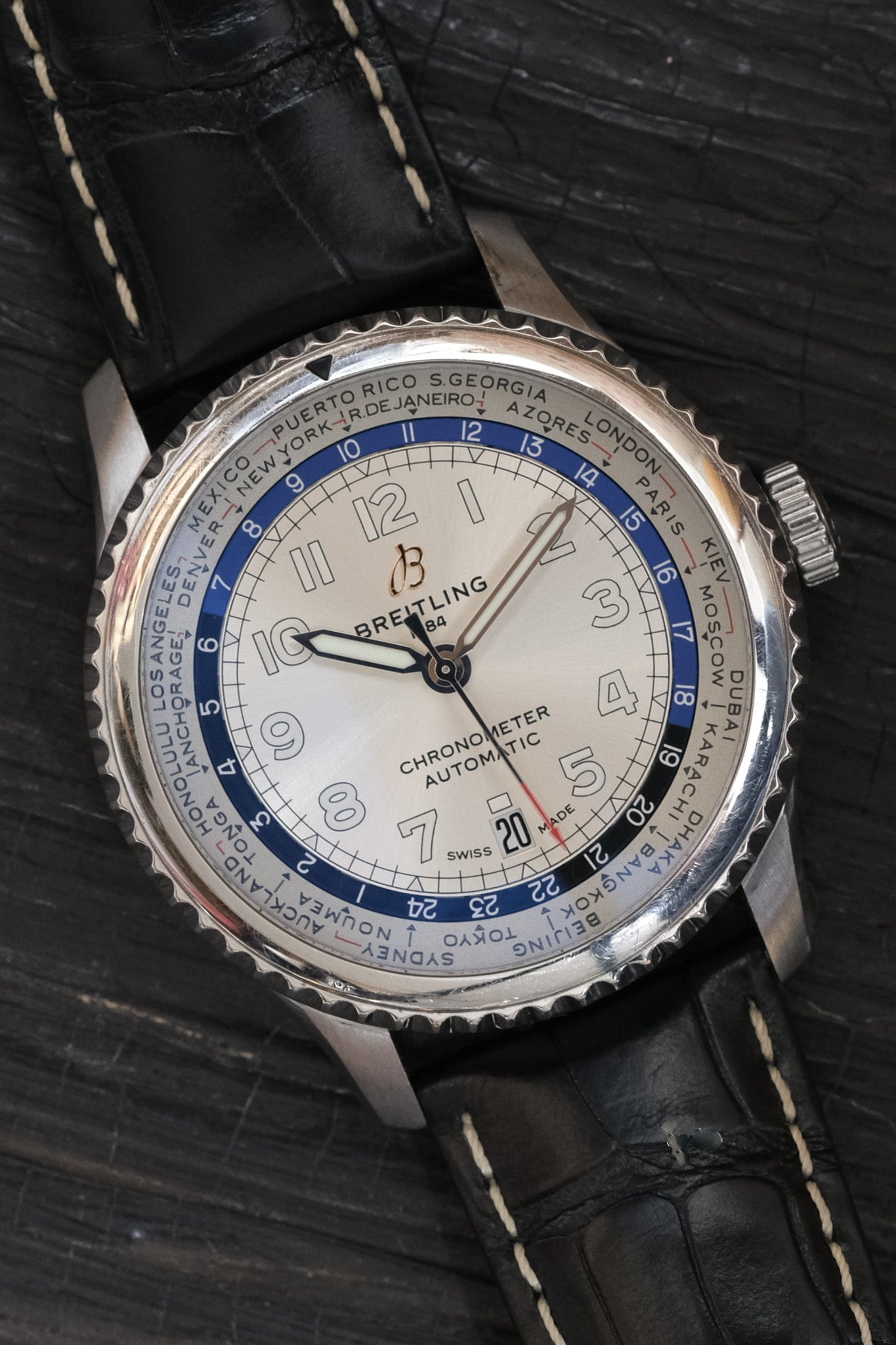 Breitling Navitimer Unitime 43 AB3521 – Artisans of Time