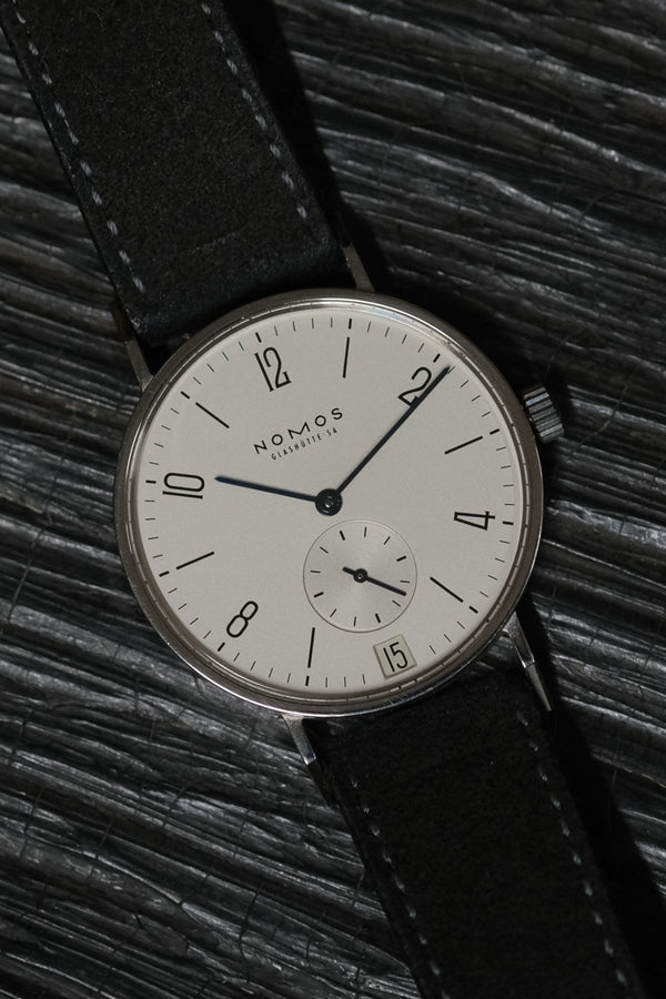 Nomos - Tangente Datum