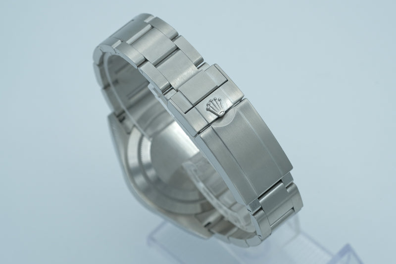 Rolex - Explorer Ref. 214270