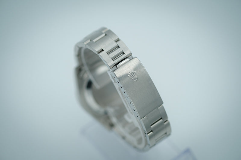 Rolex - Oyster Perpetual Date Ref. 15200