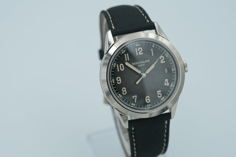 Patek Philippe - Calatrava Ref. 5226G-001