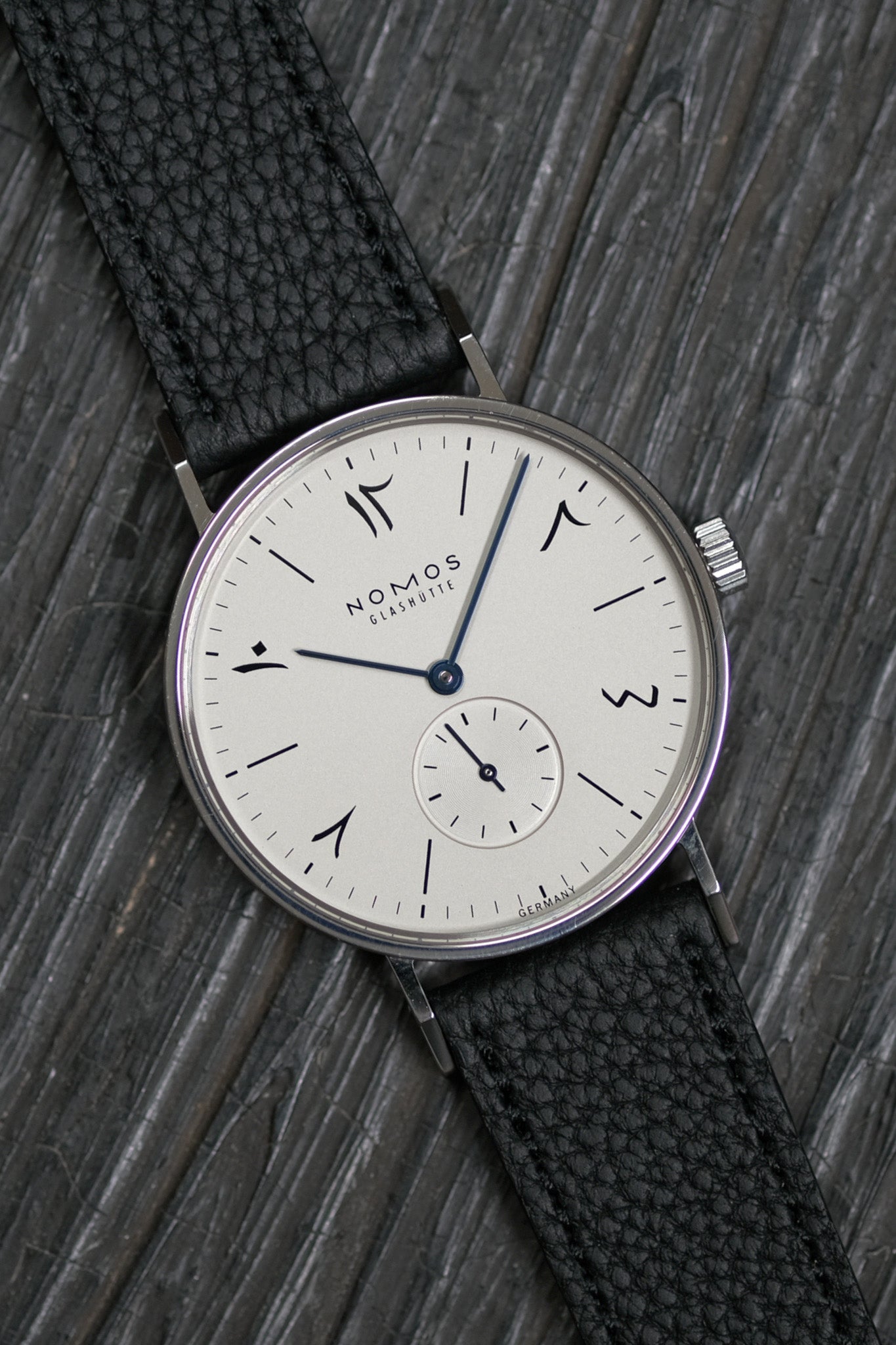 Nomos - Tangente Fernweh Lt. Edition 022/100 – Artisans of Time