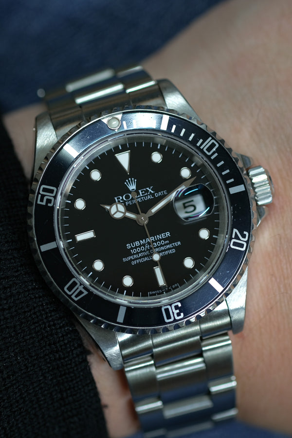 Rolex - Submariner Date Ref. 16610