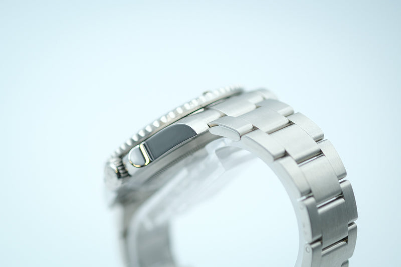 Rolex - Submariner Ref. 114060