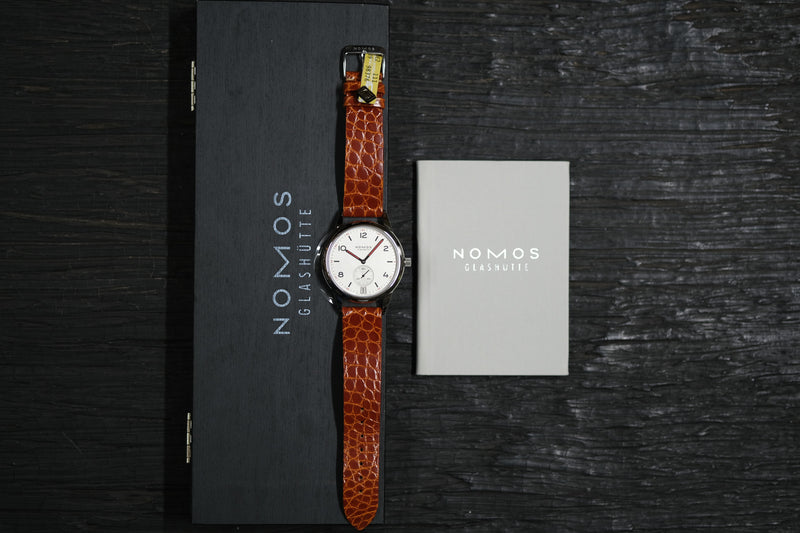 Nomos - Club Automatic Datum