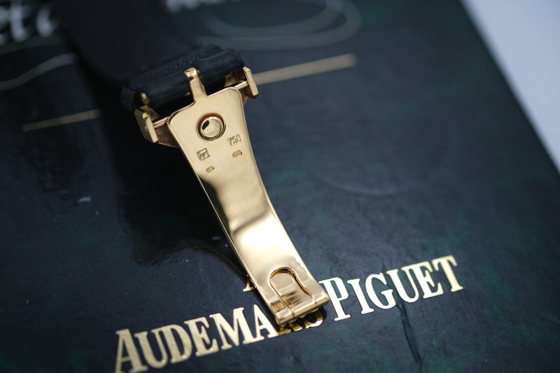 Audemars Piguet - Royal Oak Ref. 14800BA