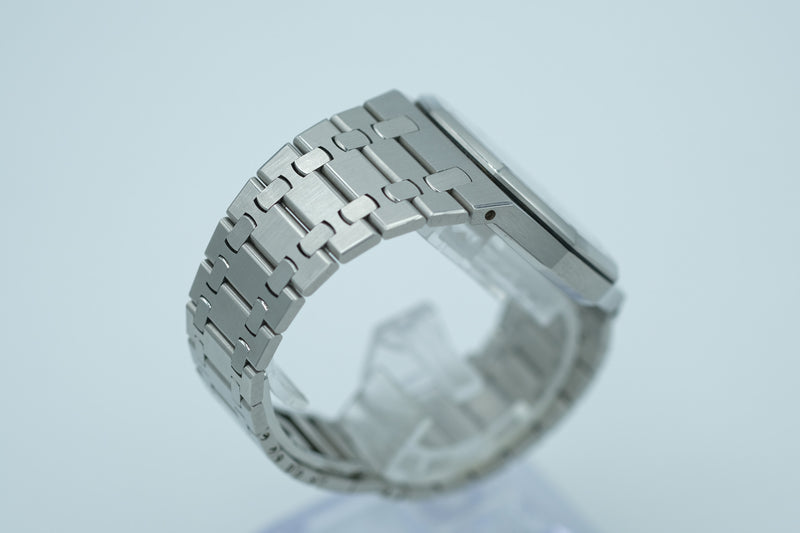 Audemars Piguet - Royal Oak Jumbo Ltd. Edition Ref. 14802ST