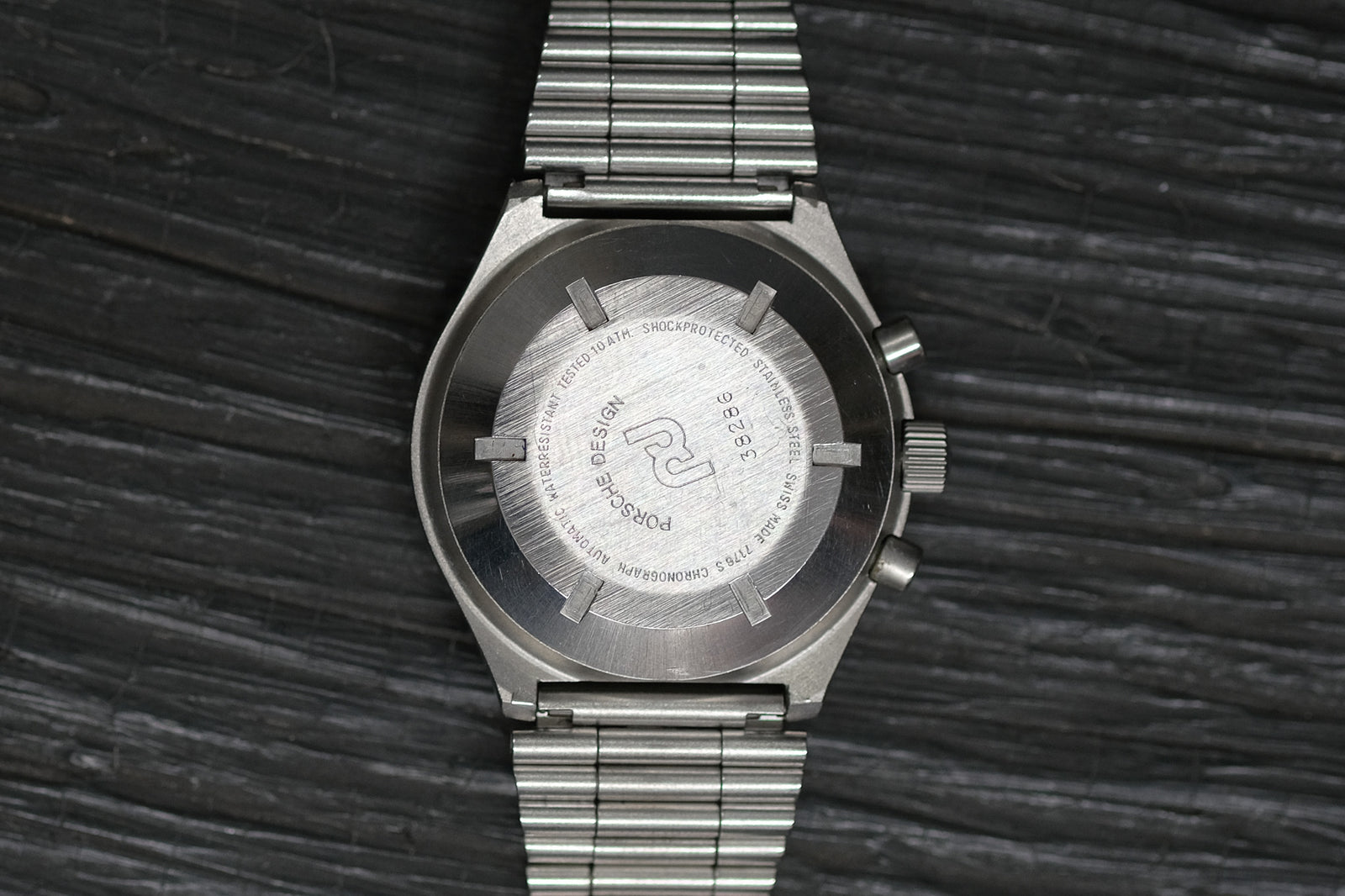 イタリアアンティーク Vintage Orfina Porsche Design Chronograph 7176 NOS sold on watchPool24