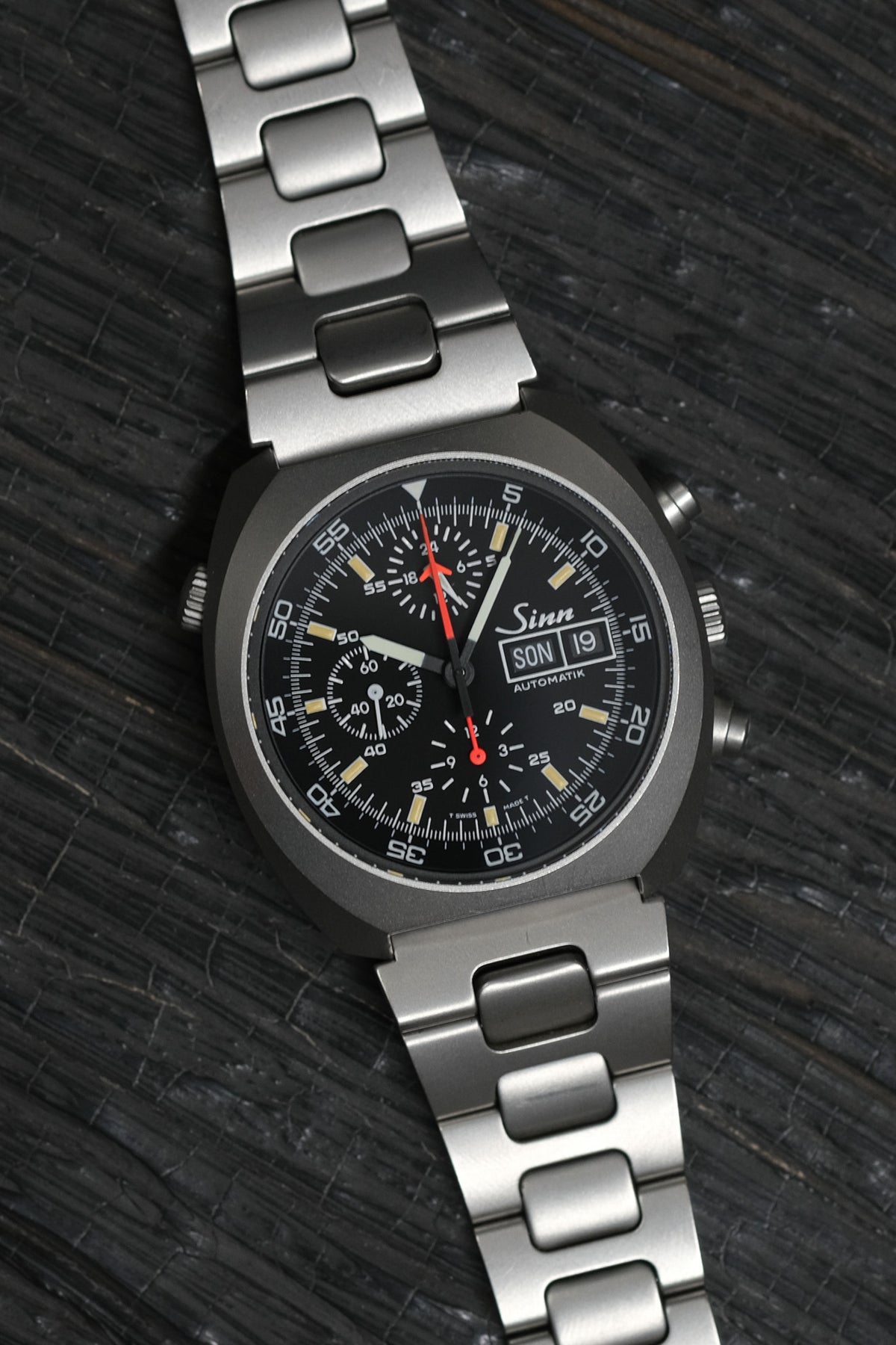 Sinn - Spacelab Weltraumchronograph Ref. 142 St – Artisans of Time